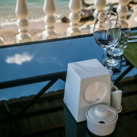 Ресторан на террасе с видом на море в Николаевке – отель «Орхидея», Крым